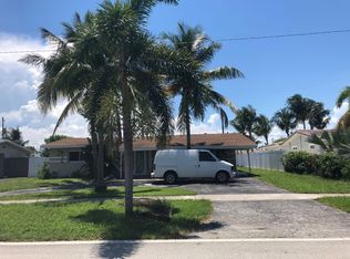 271 SE 6th Ave, Deerfield Beach, FL 33441