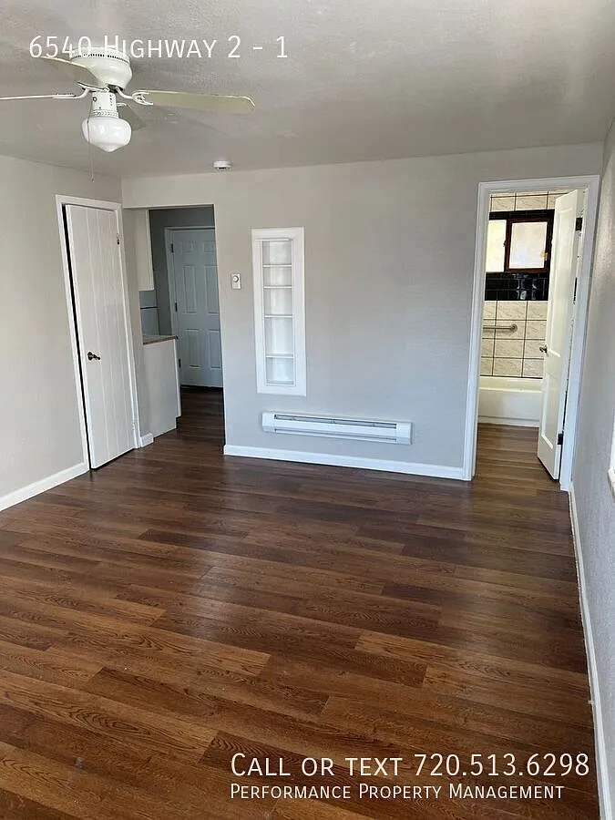 Studio Apartment with Utilities Included Near Downtown Denver — Photo 2