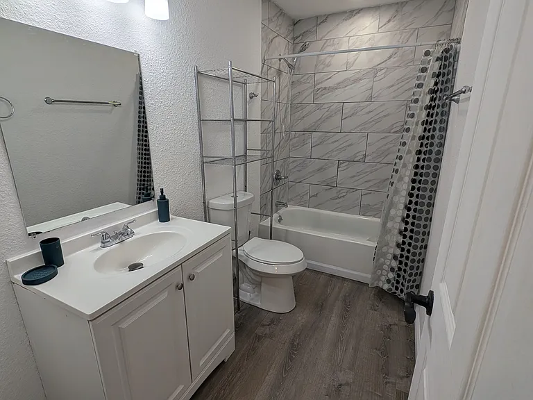 907 N Gregg St #B — Photo 7