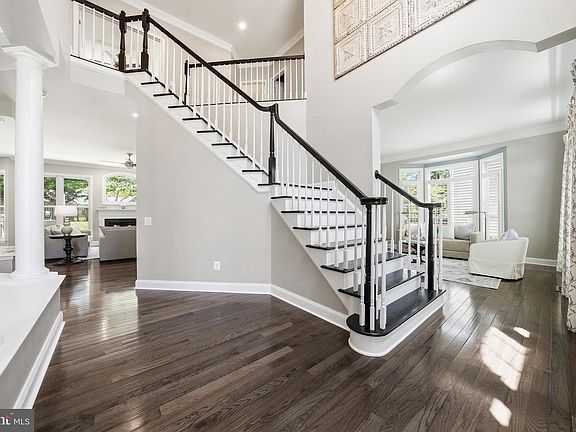 5th image of 7822 Gambrill Woods Way