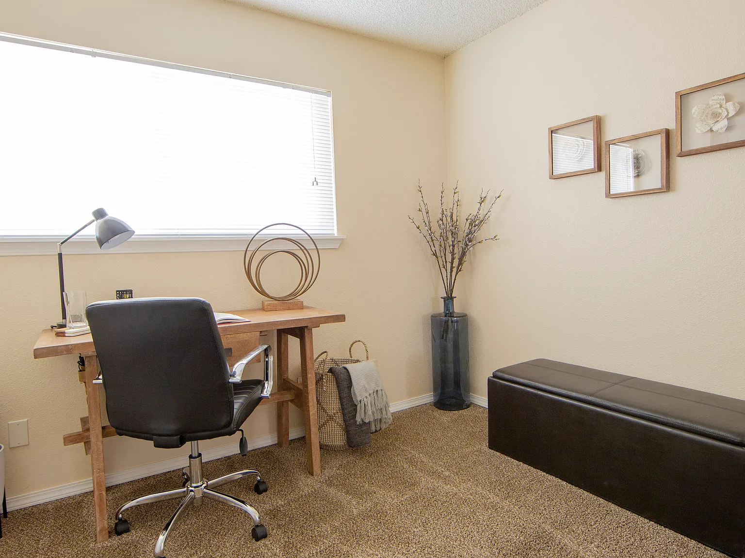 Oak Vale Apartments — Photo 4