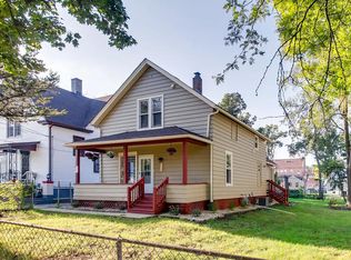 1215 Indian Ave, Aurora, IL 60505