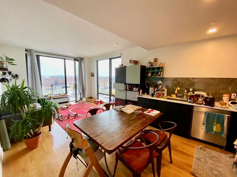 1st image of 25 E 19th St Penthouse A