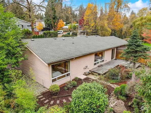 11546 35th Avenue NE, Seattle, WA 98125