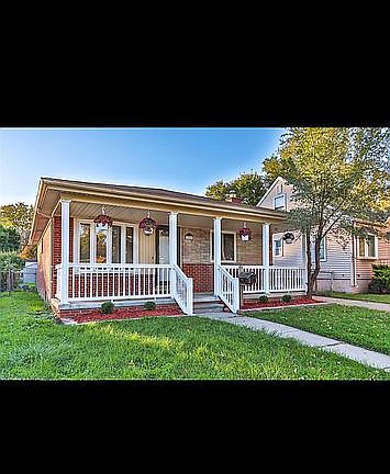 5th image of 3960 Campbell St
