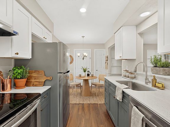 5th image of 1717 Japonica Ln