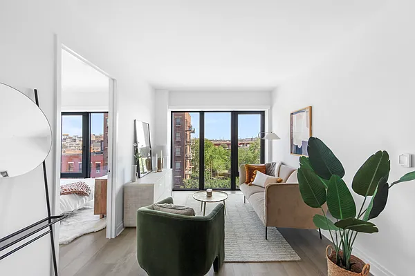 Rented by Charney Real Estate LLC | media 23