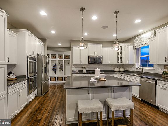 3rd image of Thornton Way Columbia Lot 44
