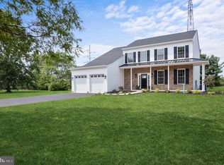 820 Waterford Dr, Souderton, PA 18964