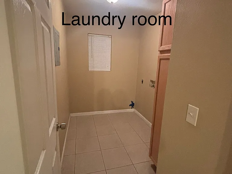 704 Illinois Ave — Photo 3