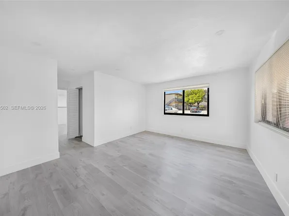 920 NW 8th Ave APT 3, Pompano Beach, FL 33060