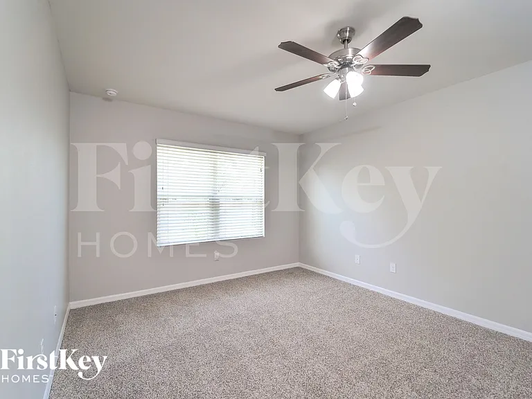 620 SE 1st Pl — Photo 10