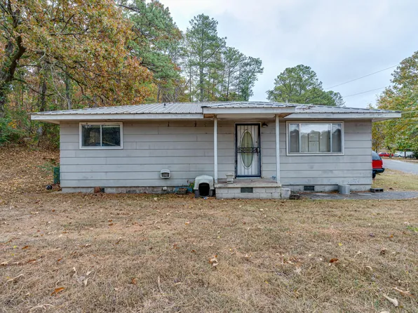 19 Diamond Dr, Chickamauga, GA 30707