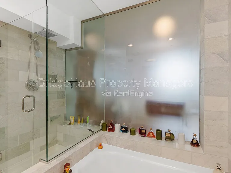 3033 India St #4 — Photo 12