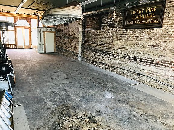 3rd image of 914 Front St