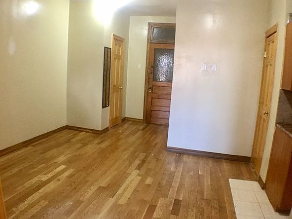 4th image of 3122 41st St #2