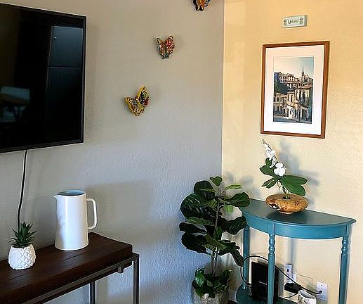 All furniture included