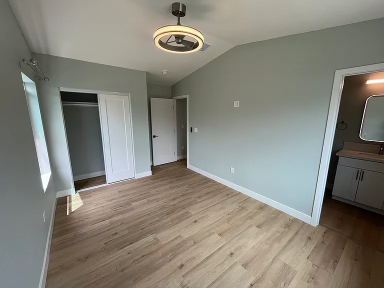 4545 Limerick Ave — Photo 11