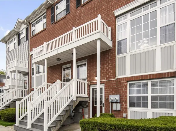 109 Mermaid Lane #309, Bronx, NY 10473