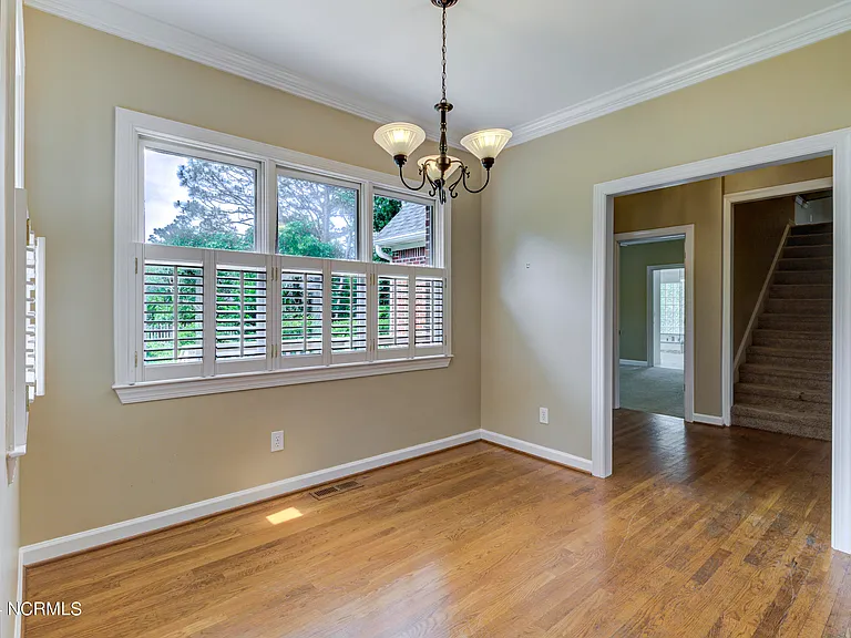 3128 Braemar Ln — Photo 15