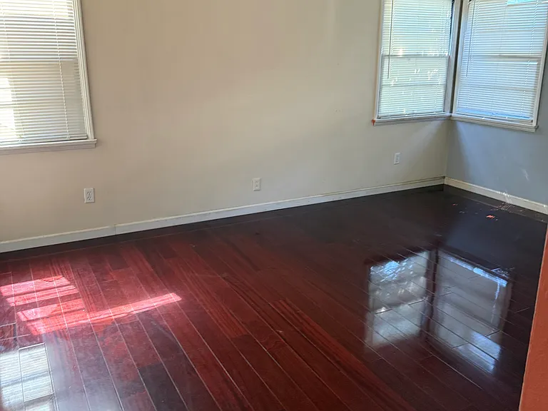 9421 Dearborn Ave #9421 — Photo 2