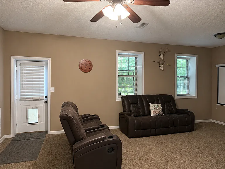 2152 Bend Rd — Photo 37