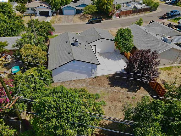 4th image of 4109 Glascow Dr