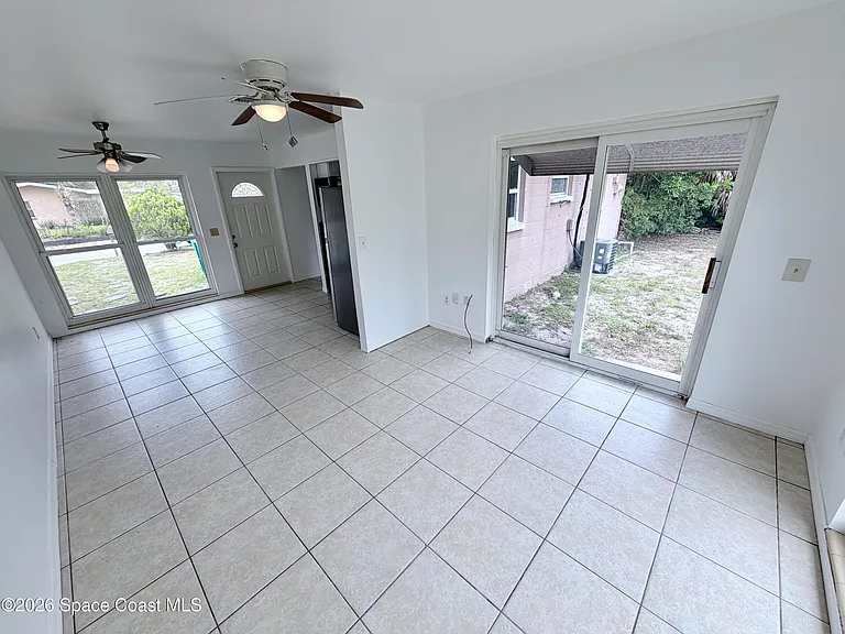 2107 Little John Rd — Photo 7