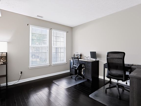 5th image of 4264 Wellington Ct
