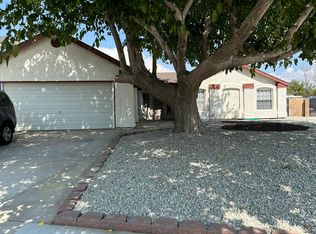 42322 La Gabriella Dr, Quartz Hill, CA 93536