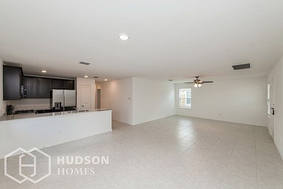 5th image of 3114 Helix Bay Dr