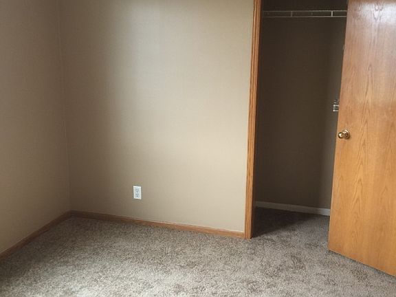 3rd image of 15210 Chalco Pointe Dr