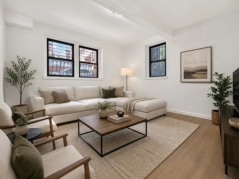 960 Sterling Pl #BB — Photo 1
