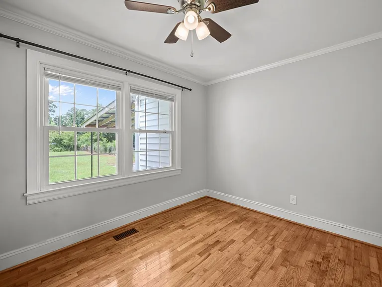 1230 Burgaw Hwy — Photo 14