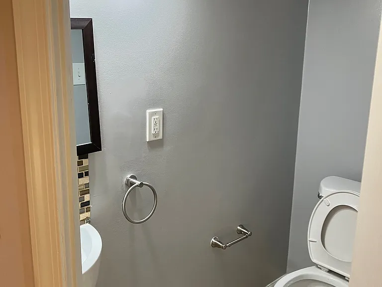 13722 Palmetto Cir — Photo 23