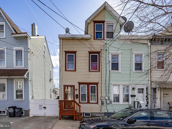 391 Hewitt St, Trenton, NJ 08611