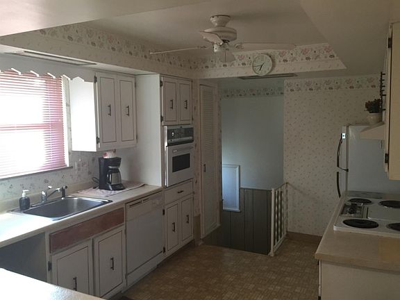 3rd image of 8673 Brent Dr