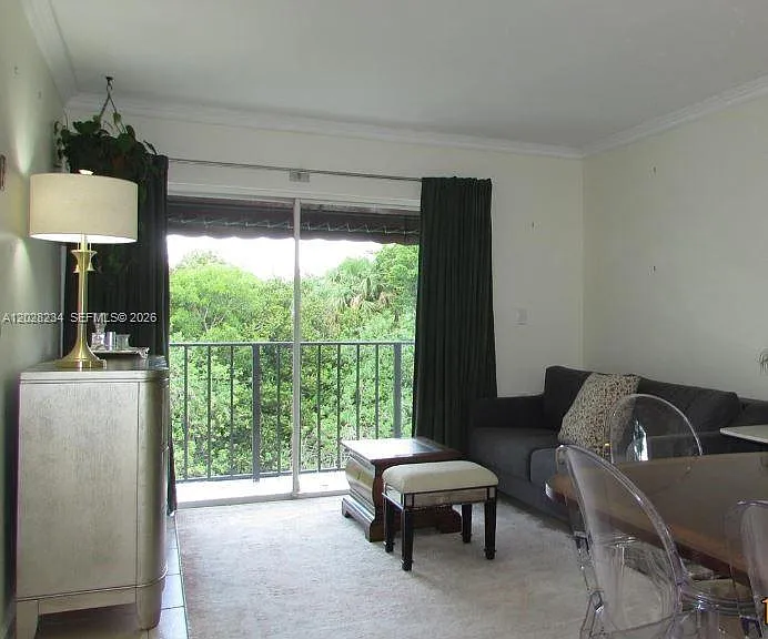 1141 Lake Victoria Dr #F — Photo 3