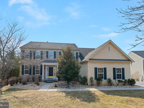 329 Creek Crossing Ln, Chester Springs, PA 19425