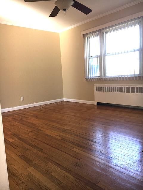 1st image of 22 Somerset Ave