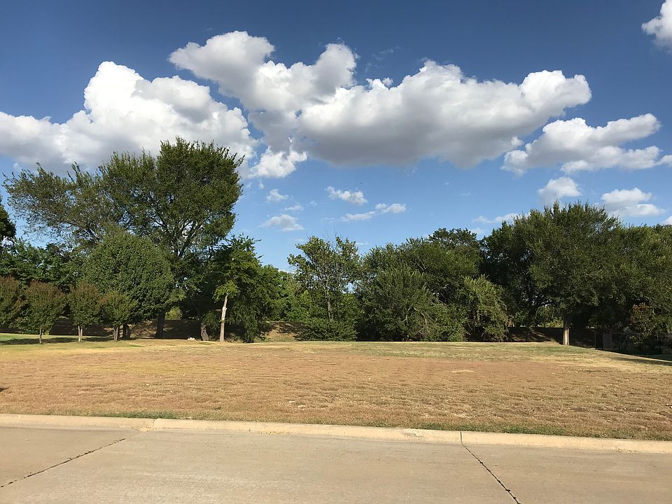 1st image of 214 Katy Lake Dr