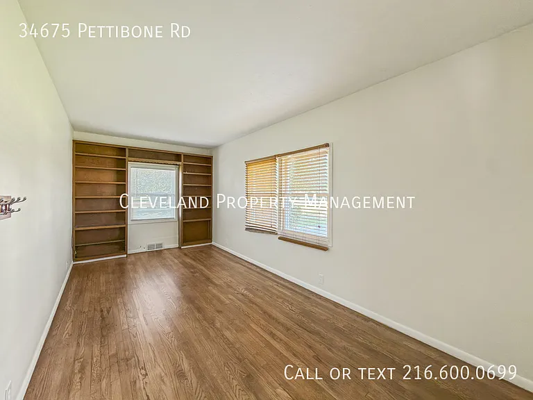 34675 Pettibone Rd — Photo 9