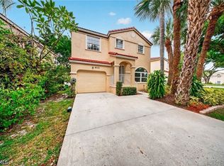8713 NW 4th St, Coral Springs, FL 33071