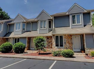 5343 Summit Heights Dr, Winston Salem, NC 27104
