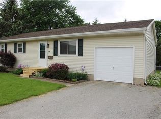 214 Berwick Dr, Urbana, OH 43078