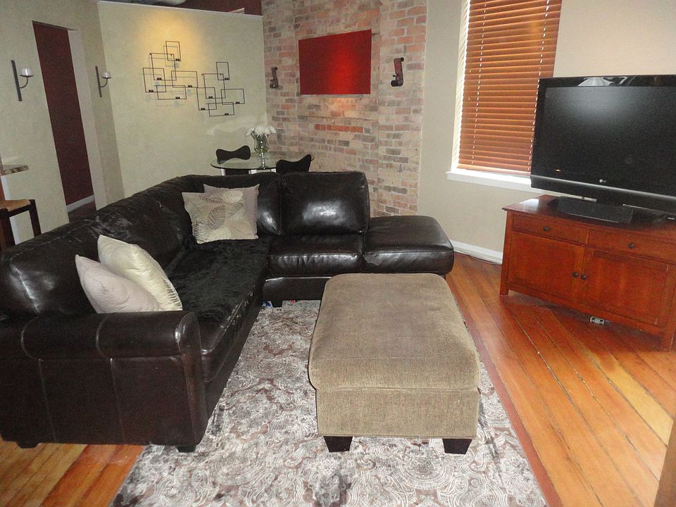 1st image of 1117 W Fry St Unit 6