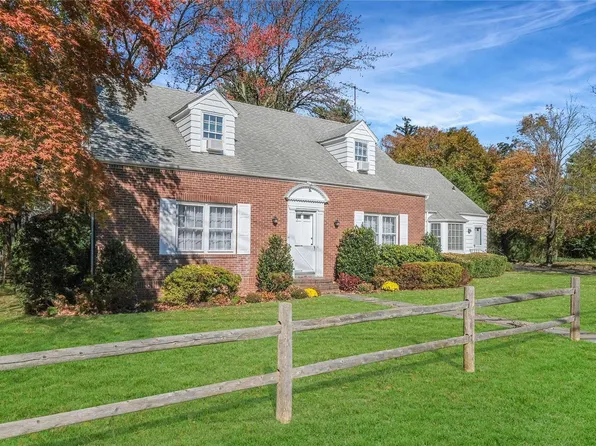110 Pulaski Road, East Northport, NY 11731