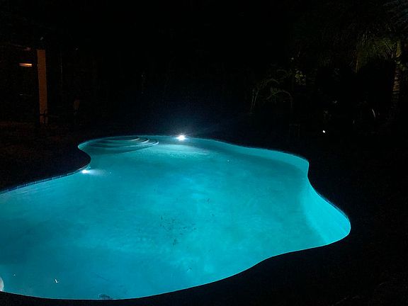 5th image of 589 SW Sun Cir