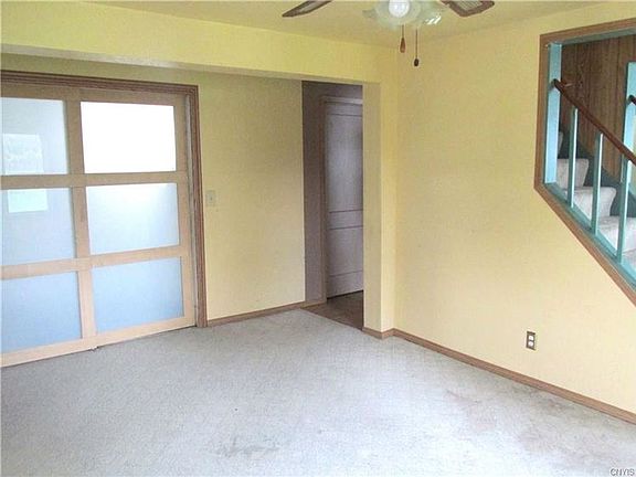 3rd image of 5618 W Circle Dr