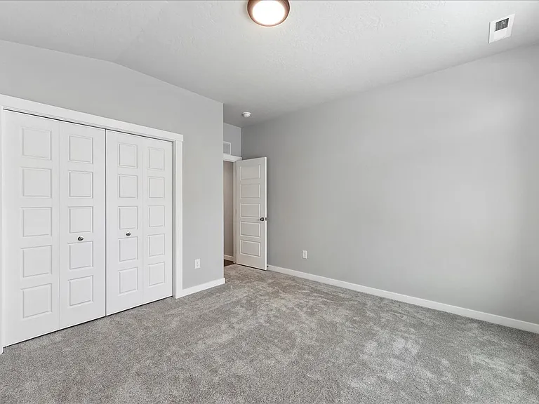 5079 W Riva Capri St — Photo 8